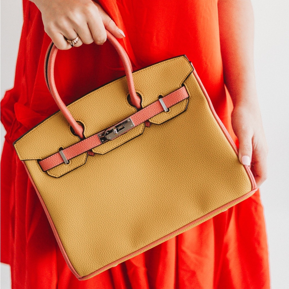 Elegant Tan and Pink Women's Handbag - Picture 2 of 3